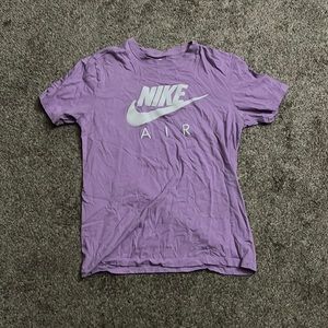 purple nike shirt